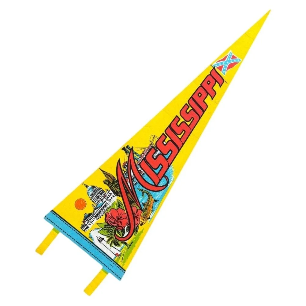 Vintage Mississippi Souvenir Felt Pennant 1960s Yellow State Landmarks 25 in‎